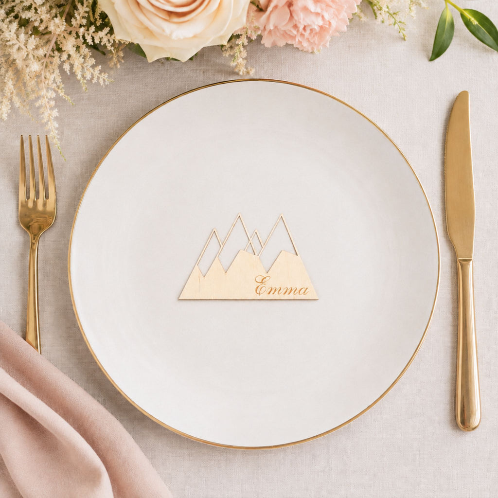 Berghochzeit und Alpenhochzeit schild tisch