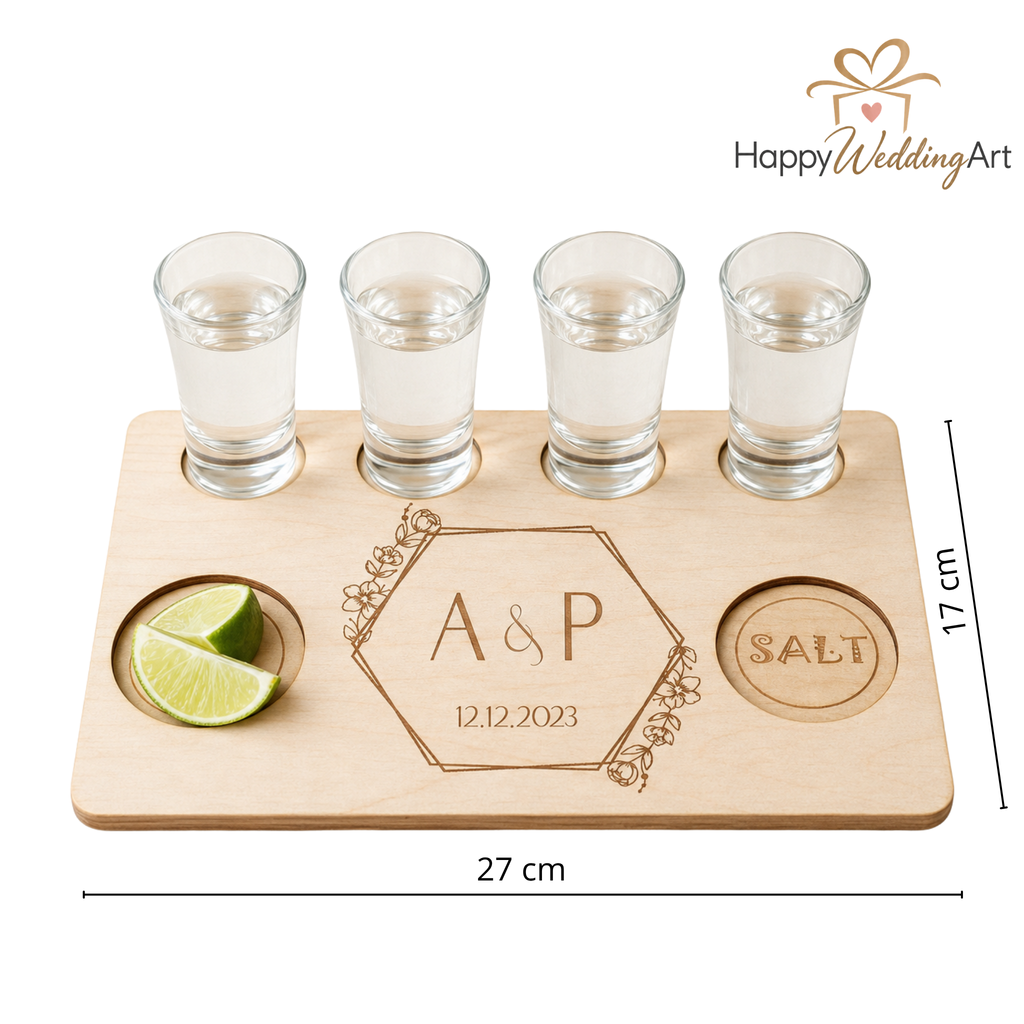 Personalisiertes Tequila-Brett mit Initialen und Datum für vier Shotgläser
